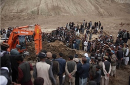 Ngừng tìm kiếm nạn nhân lở đất Afghanistan